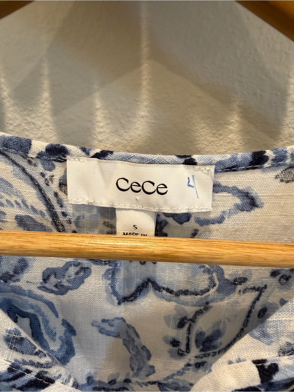 CeCe Blue Floral V-Neck Linen Short Sleeve Top - Picture 2 of 6